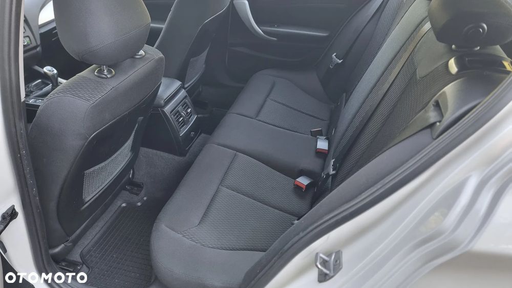 BMW Seria 1 116d - 11