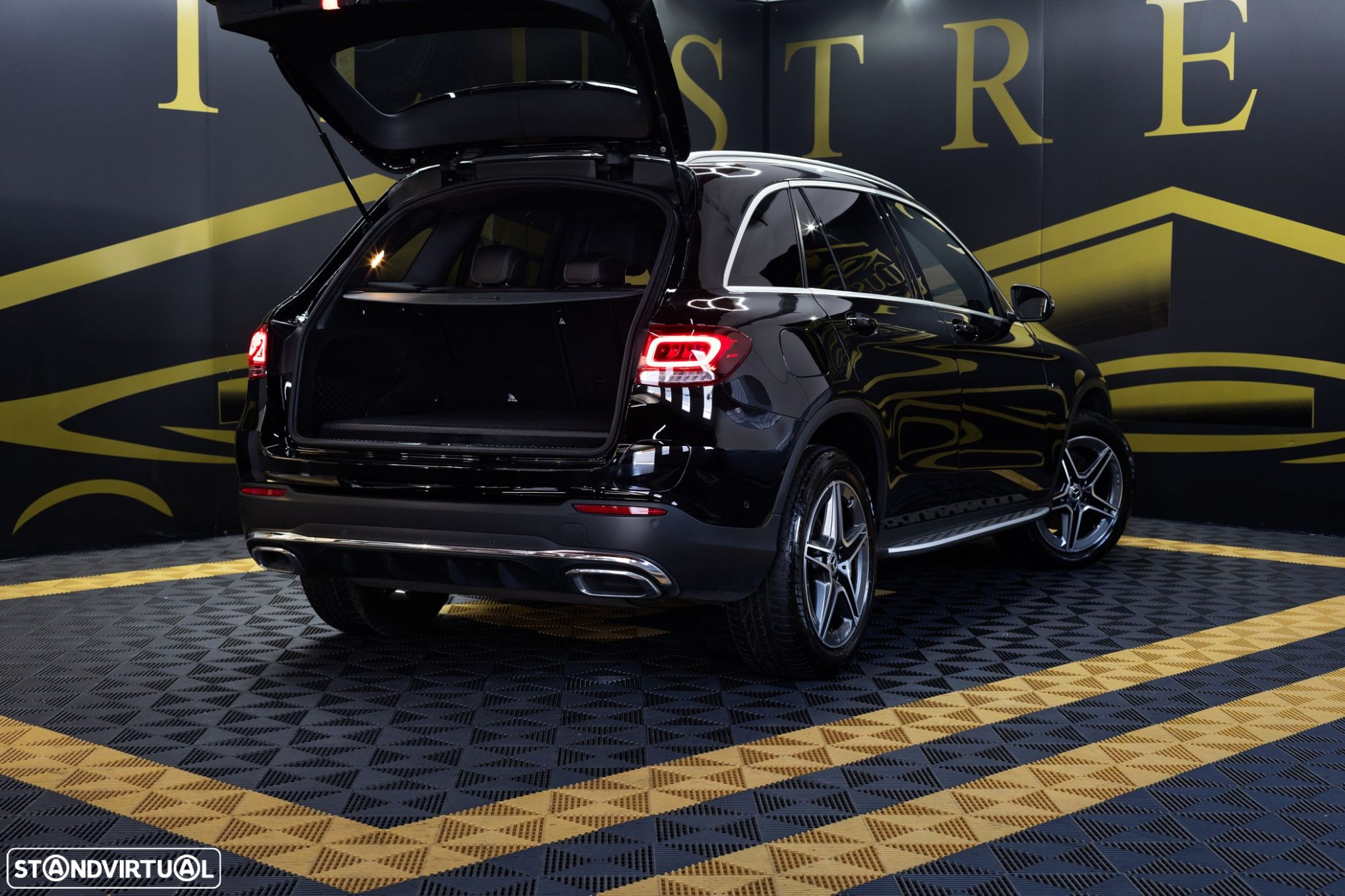 Mercedes-Benz GLC 300 e 4Matic - 6
