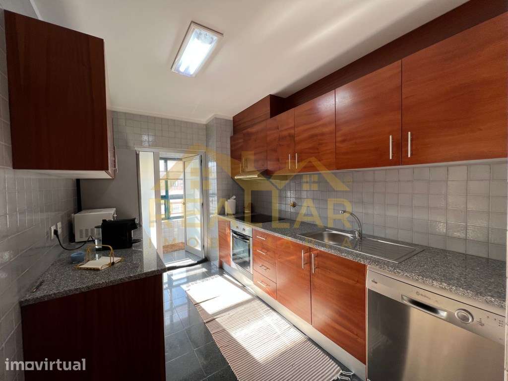 Apartamento T2 na Póvoa de Varzim - Porto - Grande imagem: 2/27