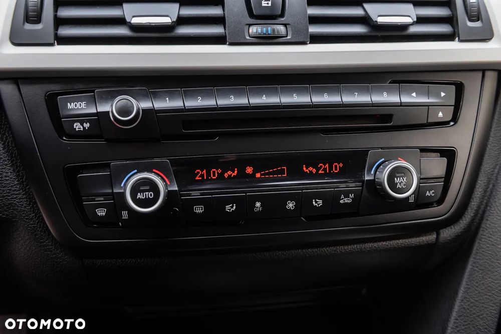BMW Seria 3 - 23