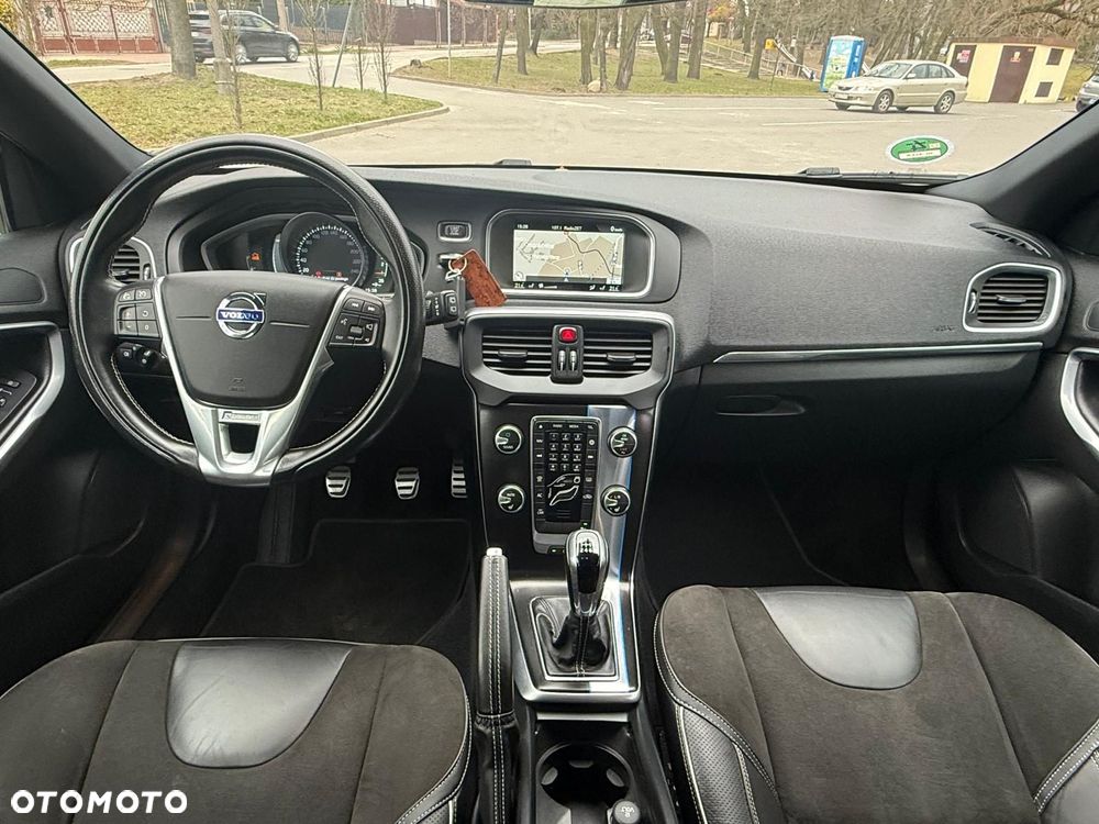 Volvo V40 D2 RDesign - 23