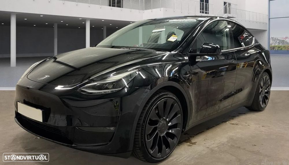 Tesla Model Y Performance Dual Motor AWD - 1