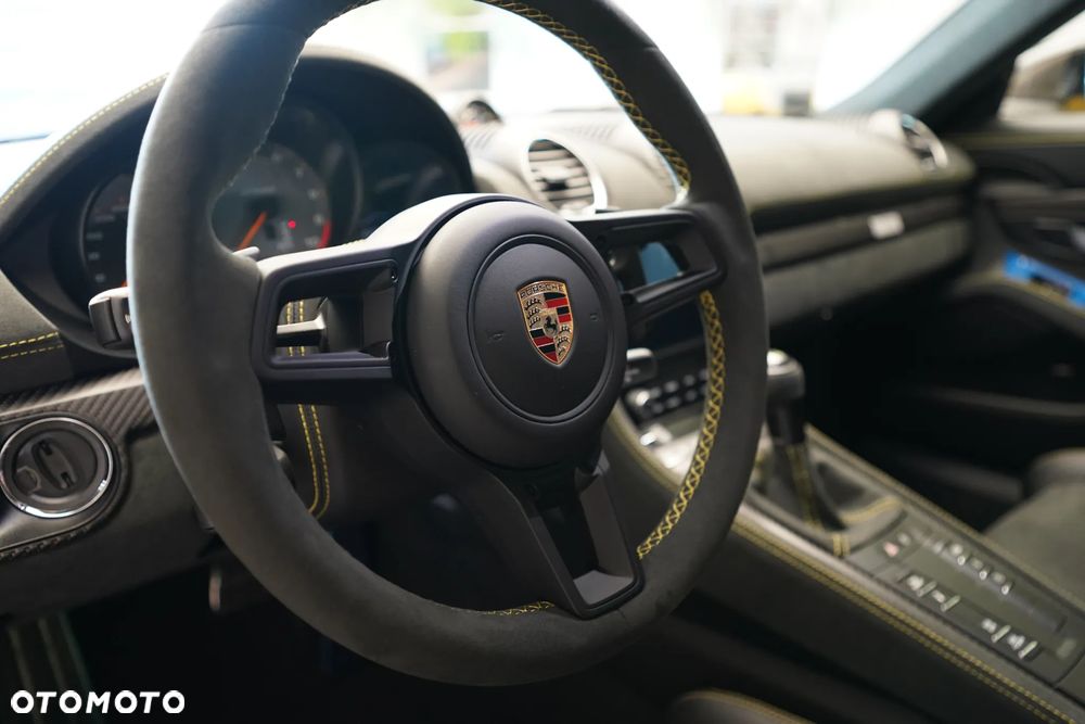 Porsche 718 Cayman GPF GT4 RS PDK - 10