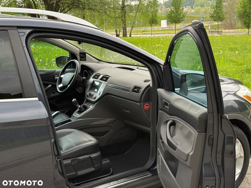 Ford Kuga 2.0 TDCi 2x4 Titanium - 21