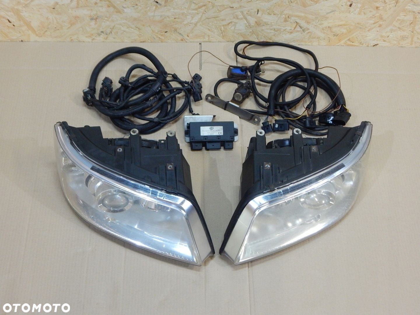 VW T5 MULTIVAN lampa BI Xenon PROJEKTZWO przetwornica prawa lewa przód - 2