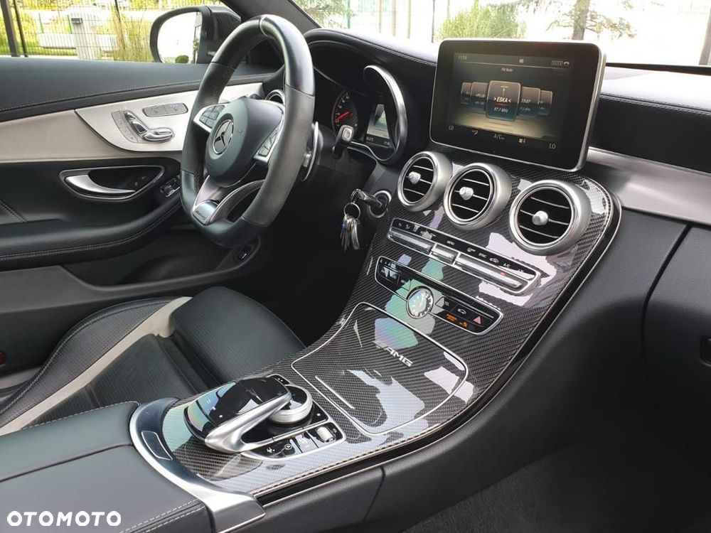 Mercedes-Benz Klasa C AMG 63 S AMG Speedshift 7G-MCT - 12