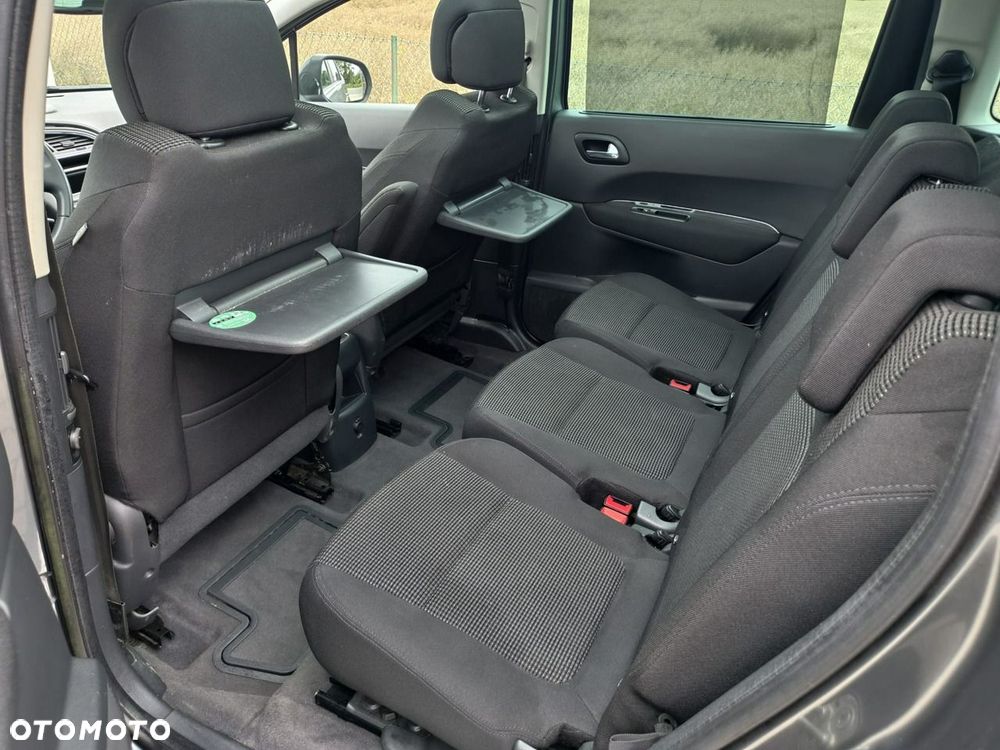 Peugeot 5008 - 18