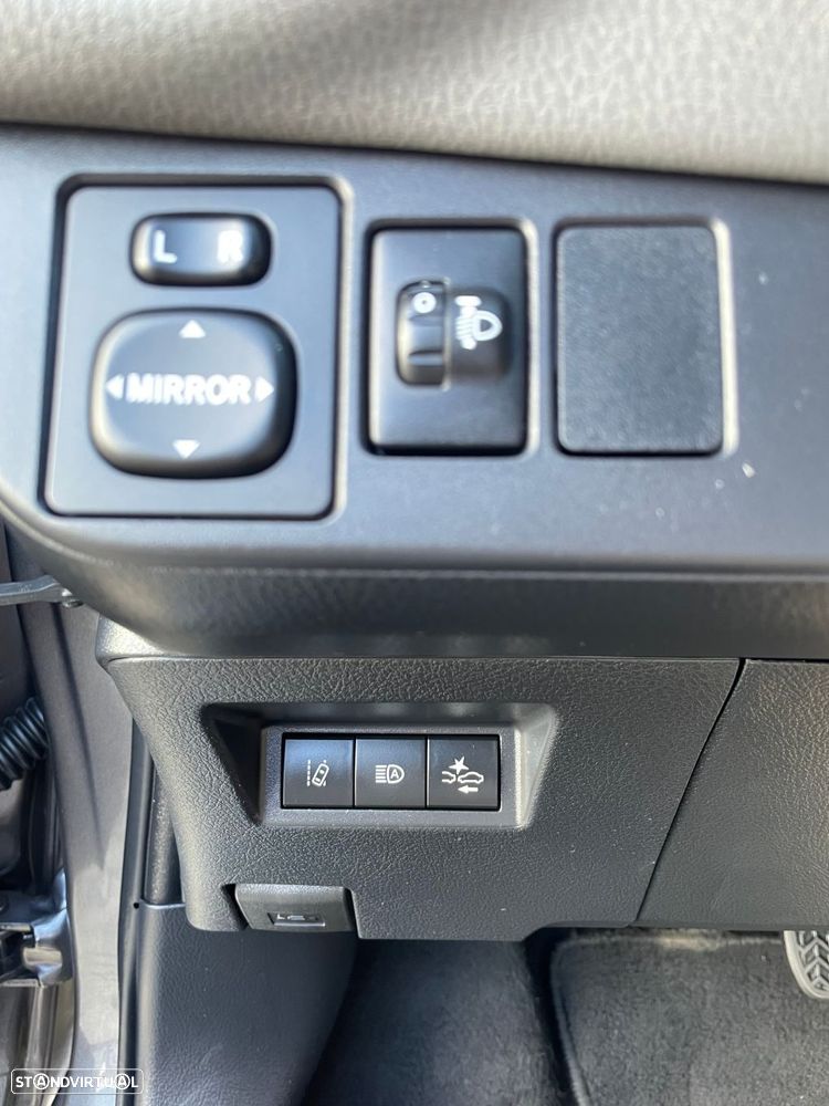 Toyota Yaris 1.5 HSD Comfort - 21