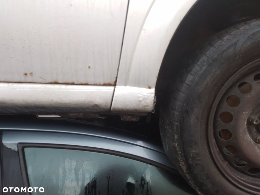OPEL MERIVA A 02-05 1.7 Z17DTH -  RADIO ORYGINALNE - 10