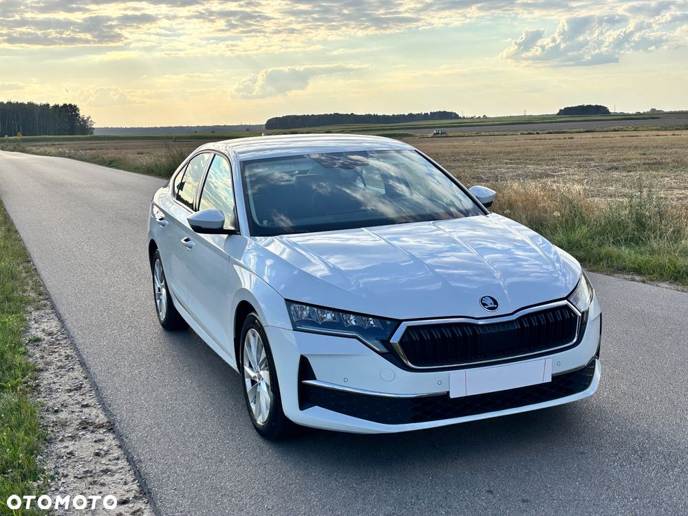 Skoda Octavia 1.5 TSI mHEV Selection DSG - 13