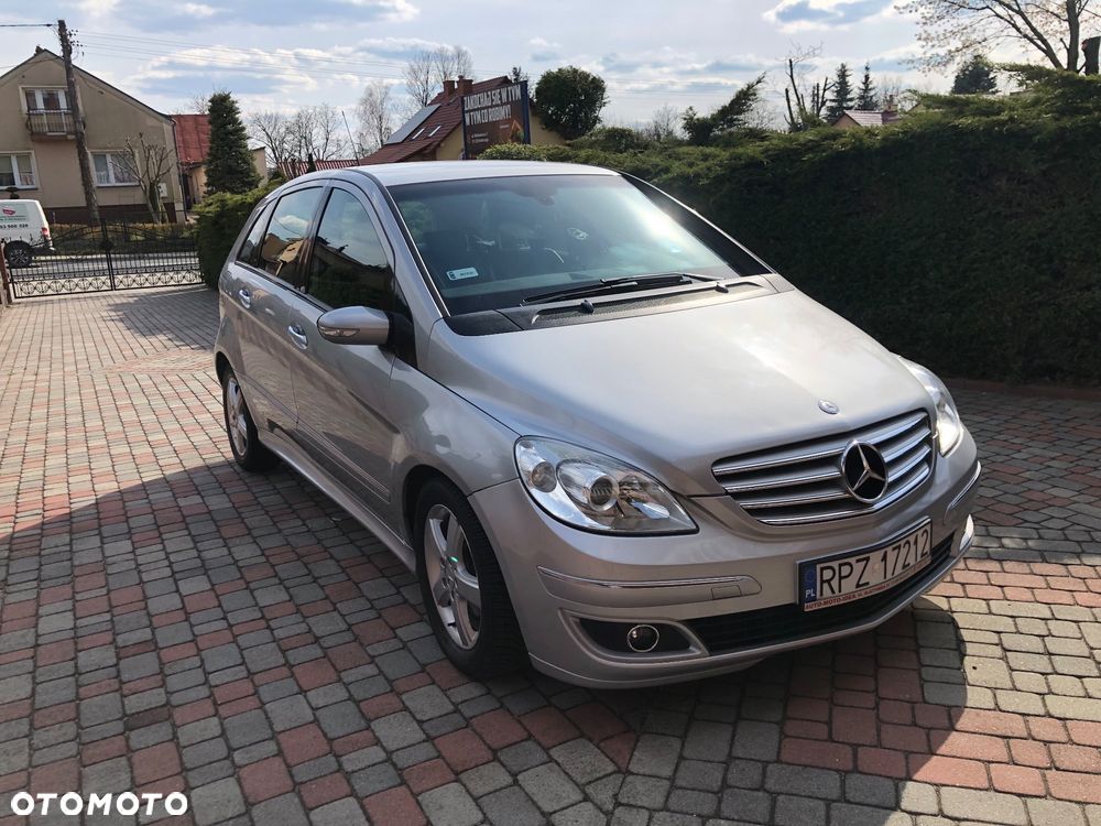 Mercedes-Benz Klasa B - 1