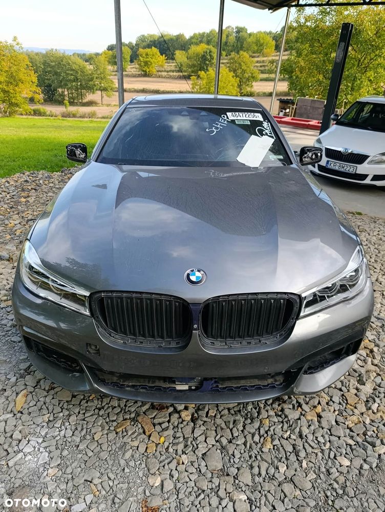 BMW Seria 7 - 11