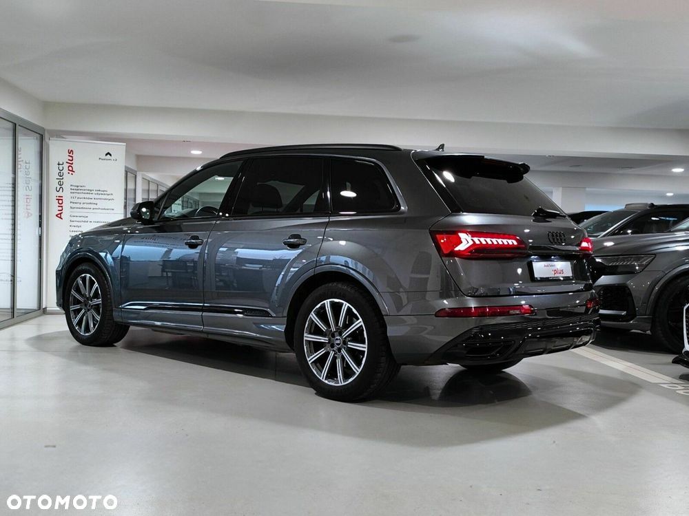 Audi Q7 - 10