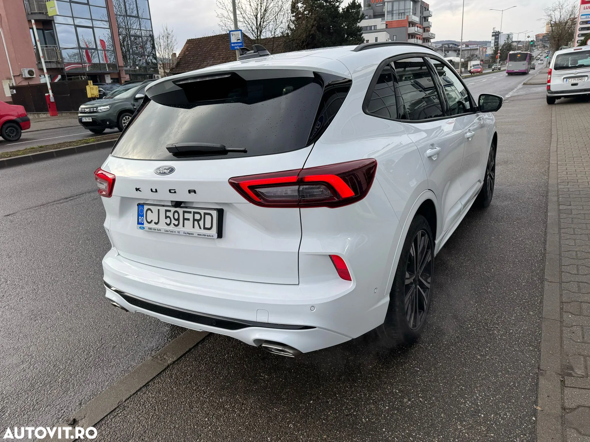 Ford Kuga 1.5 EcoBoost A8 FWD ST-Line X - 10