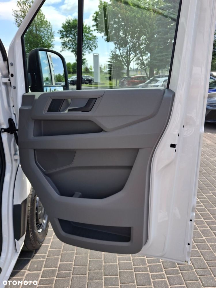 Volkswagen Crafter - 26