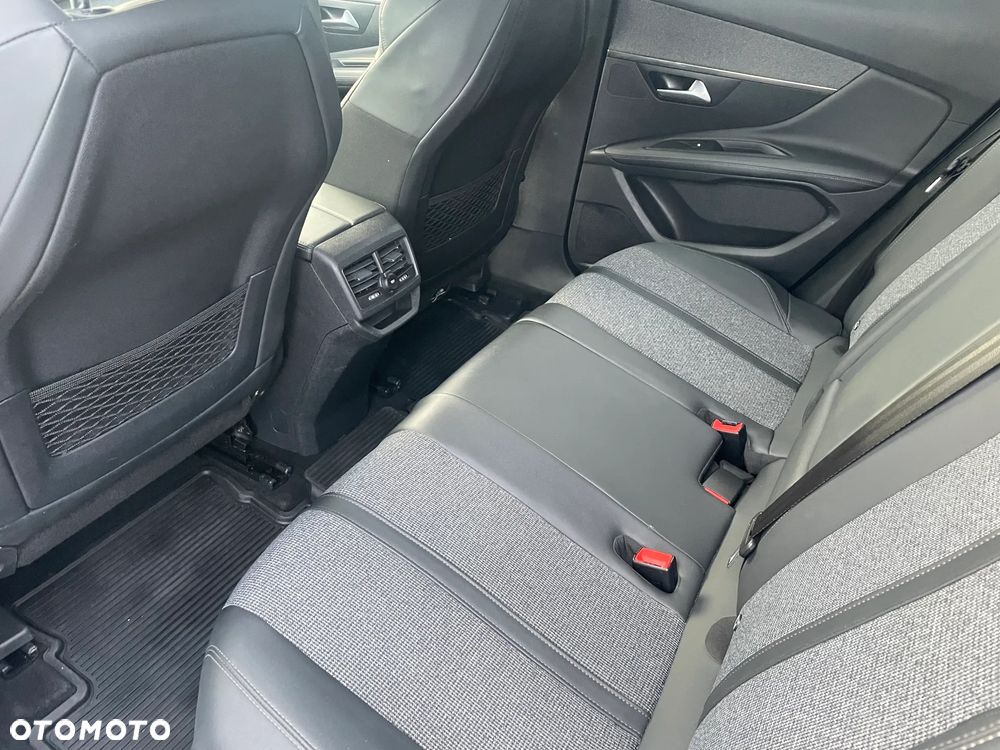 Peugeot 3008 1.2 PureTech Allure S&S EAT8 - 15