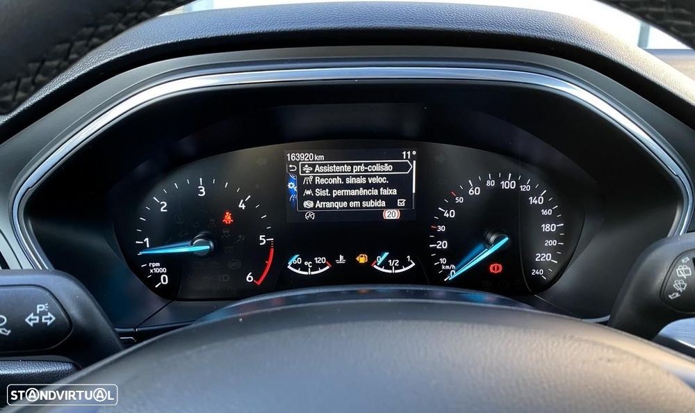 Ford Focus SW 1.5 TDCi EcoBlue Titanium - 25