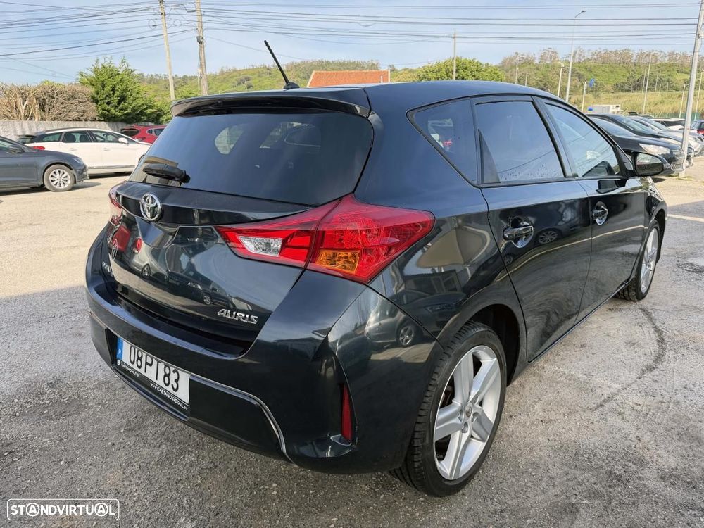 Toyota Auris 1.4 D-4D Exclusive - 8