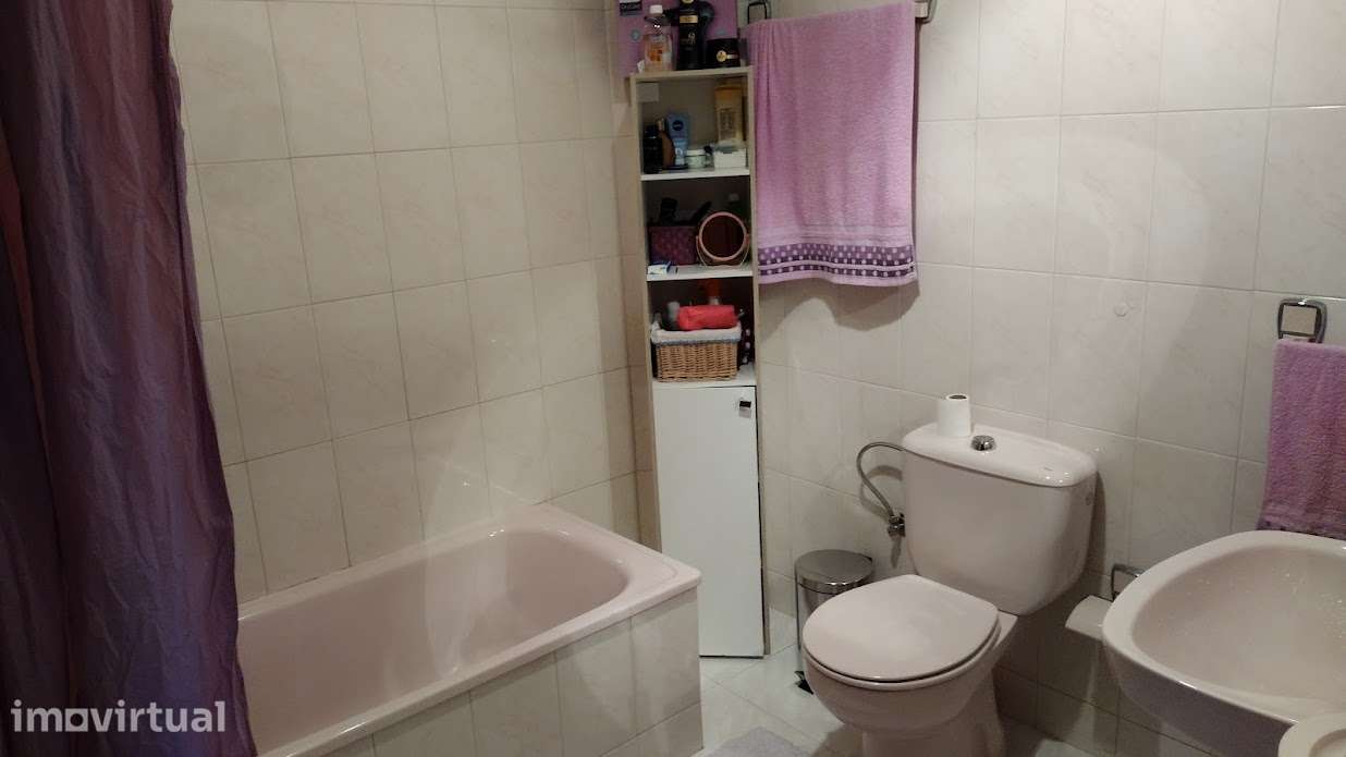 Apartamento T2 junto à praia - Grande imagem: 4/9