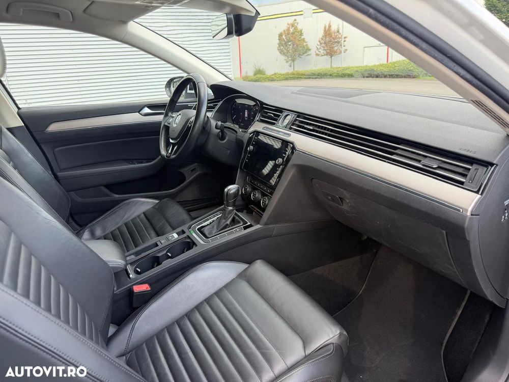 Volkswagen Passat 2.0 TDI DSG R Executive - 12