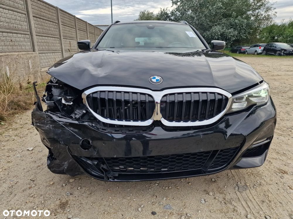 BMW Seria 3 318i M Sport - 23