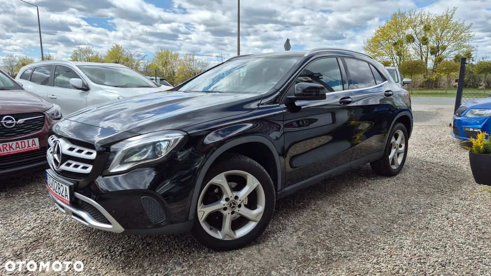 Mercedes-Benz GLA 200 7G-DCT AMG Line - 12