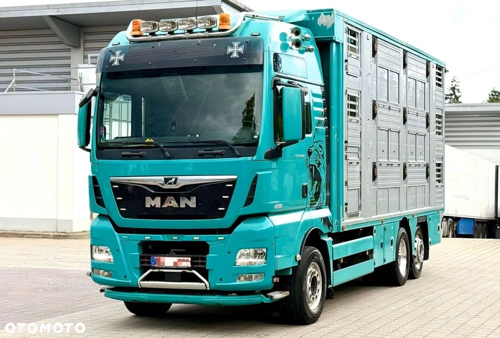MAN TGX 26.640 D38 6x2 | 3 POZIOMY | TRANSPORT ZWIERZĄT | 640 KM | RETARDER | 2019 - 2