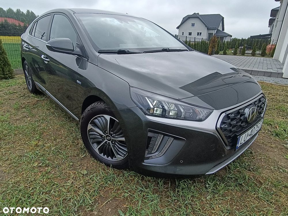 Hyundai IONIQ Hybrid Platinum - 1