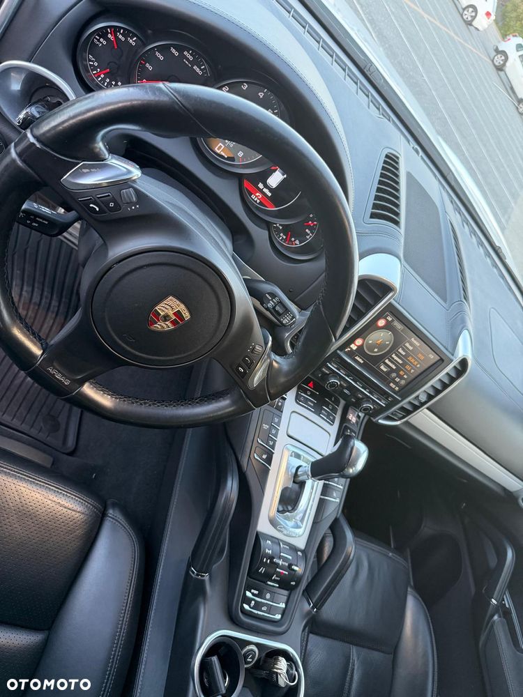 Porsche Cayenne GTS Tiptronic S - 15