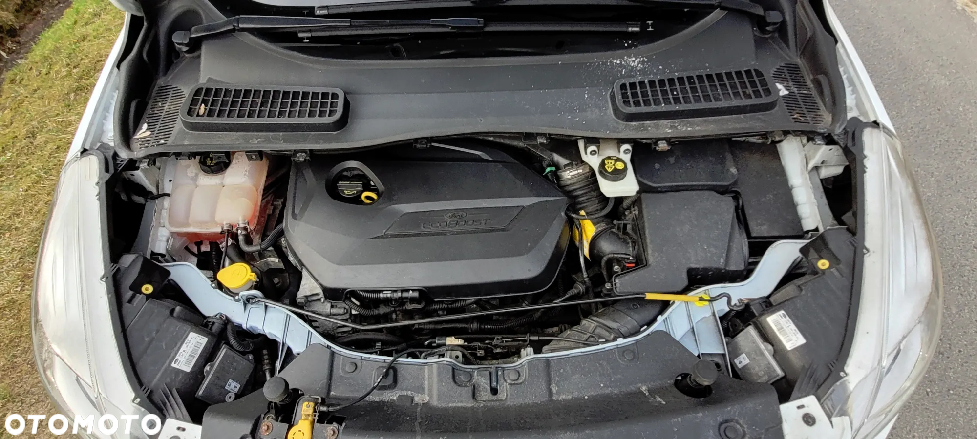 Ford Kuga 1.6 EcoBoost 2x4 Titanium - 22