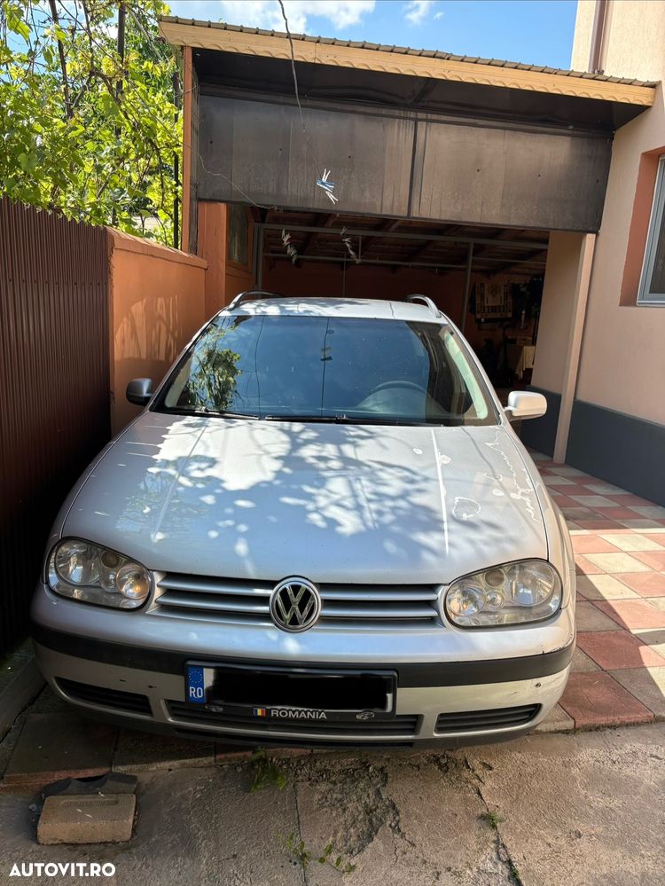 Volkswagen Golf - 2