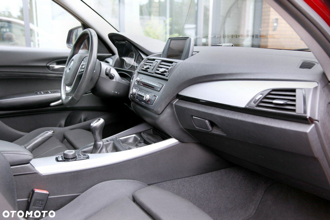 BMW Seria 1 - 12