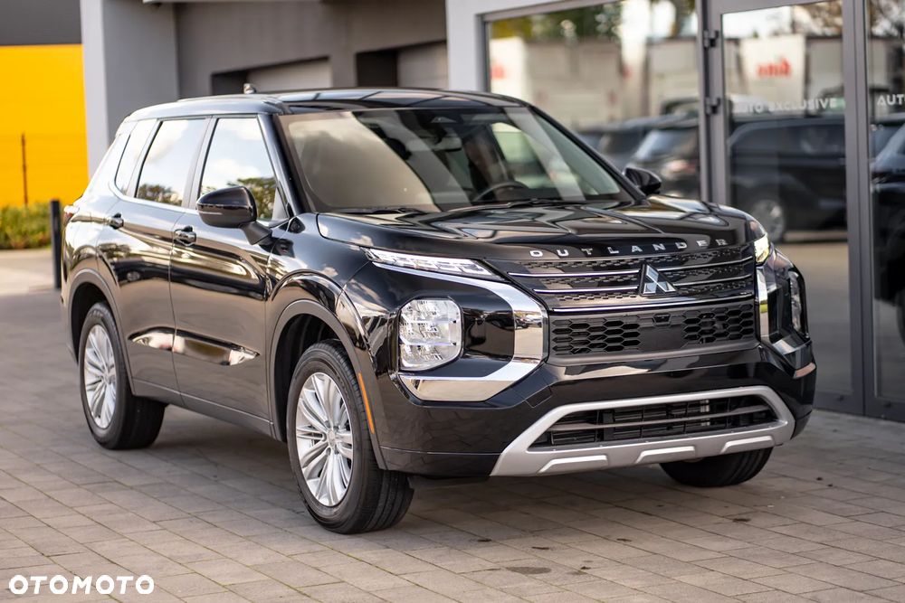 Mitsubishi Outlander - 13