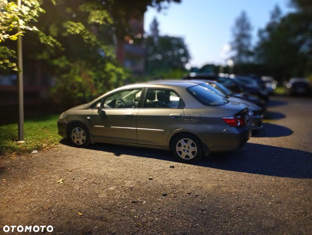 Honda City 1.4 Comfort - 3