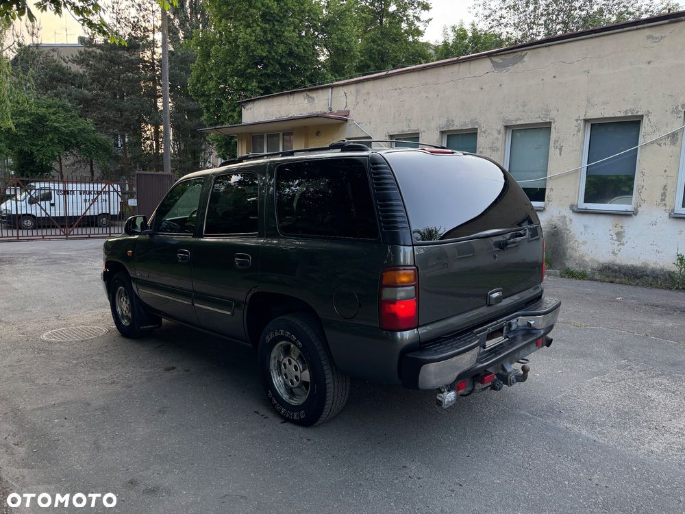 Chevrolet Tahoe - 16
