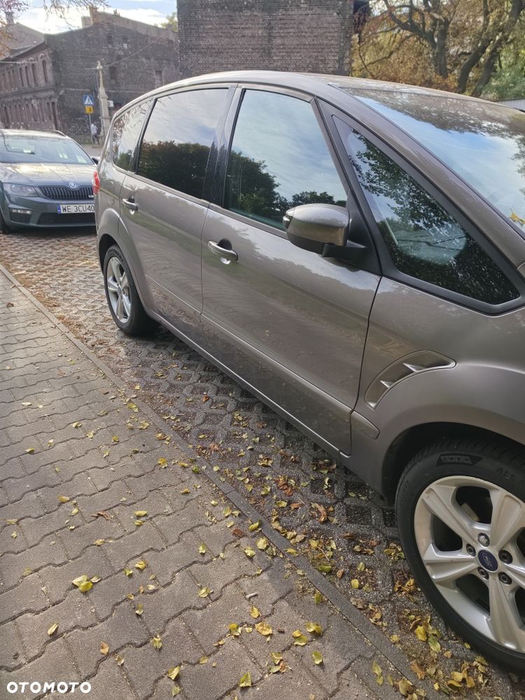 Ford S-Max 2011 photo 3