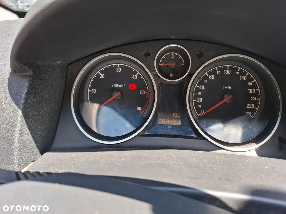 Opel Astra 1.9 CDTI Enjoy - 11