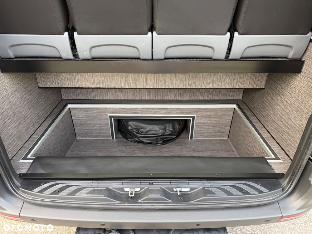 Mercedes-Benz Sprinter 519 - 11