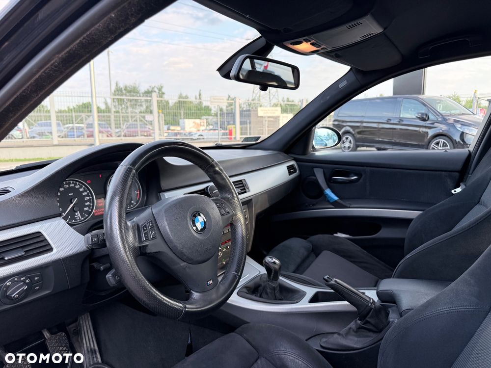 BMW Seria 3 320d - 8
