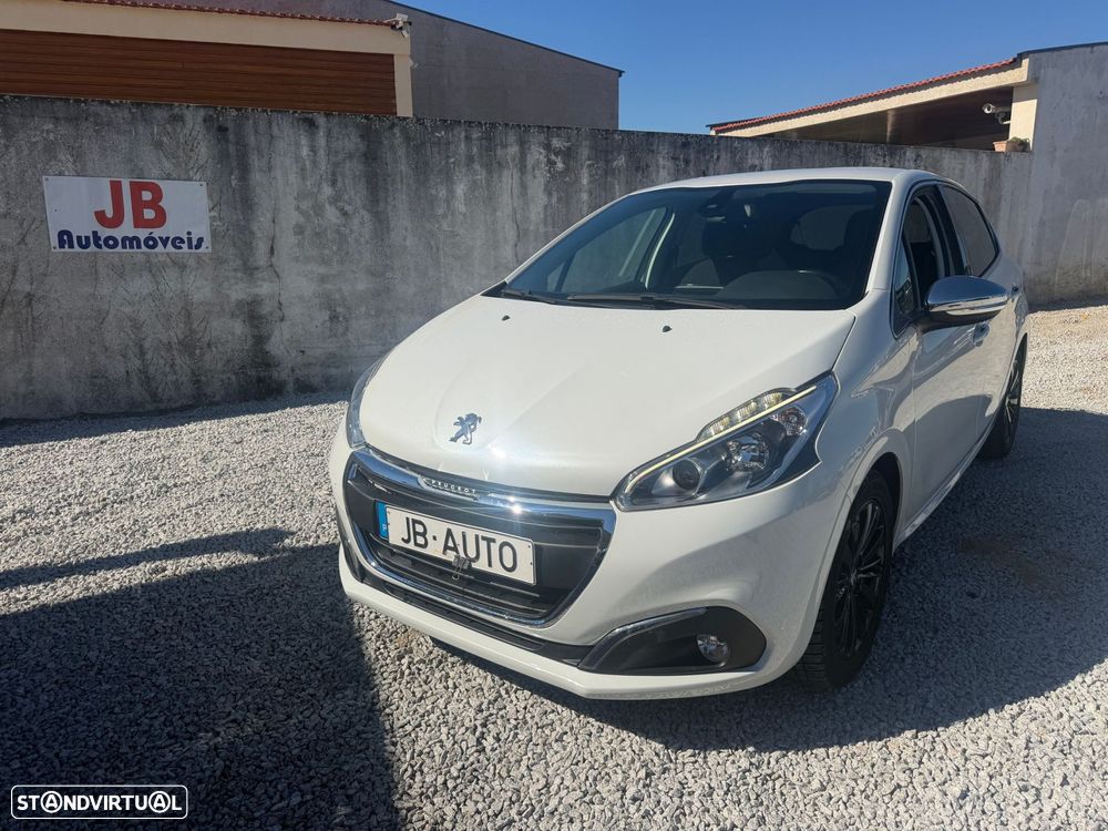 Peugeot 208 1.2 PureTech Allure - 2