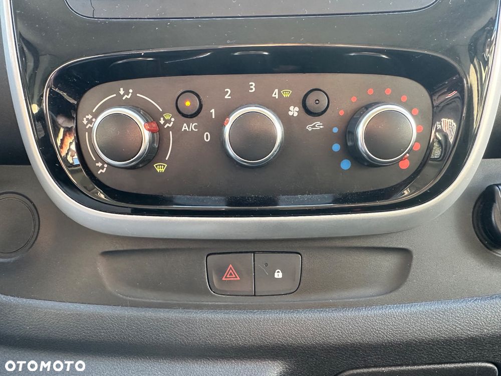 Renault trafic - 19