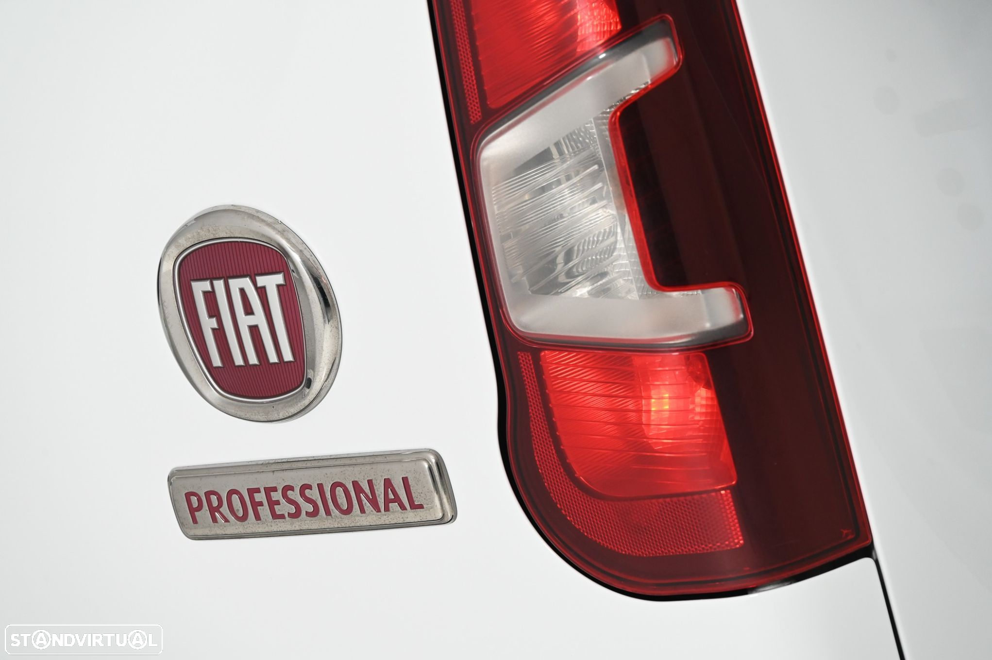 Fiat Doblo 1.5 BlueHDi Curta - 17
