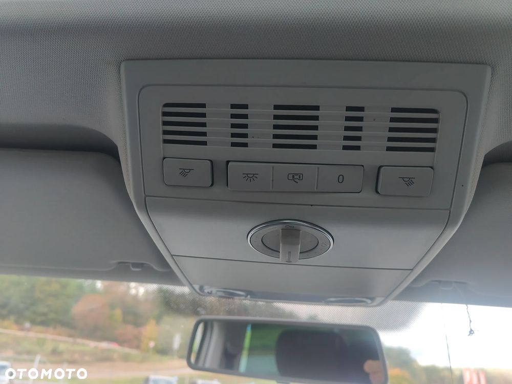 Volkswagen Caravelle BiTDI L2 Comfortline Mixt - 15