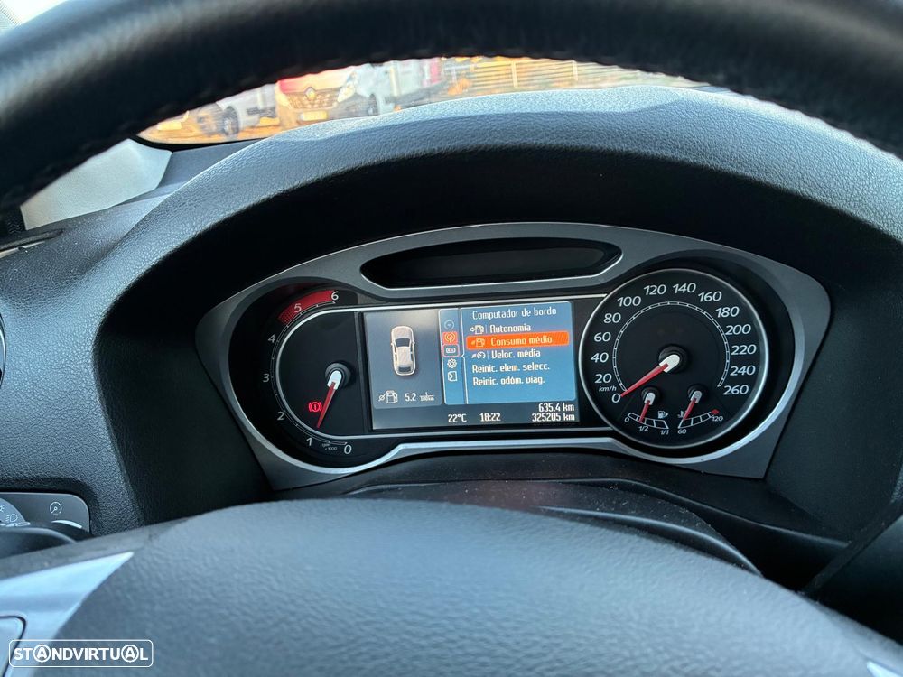 Ford Mondeo 1.8 TDCi Titanium - 16
