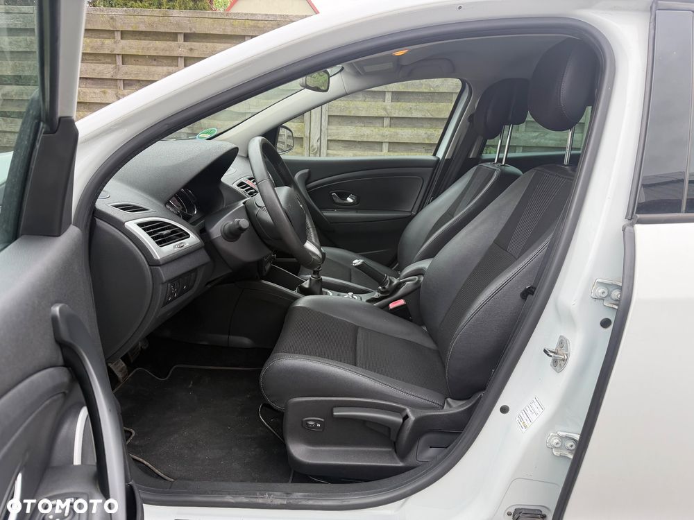 Renault Megane 1.6 16V 110 Night and Day - 8