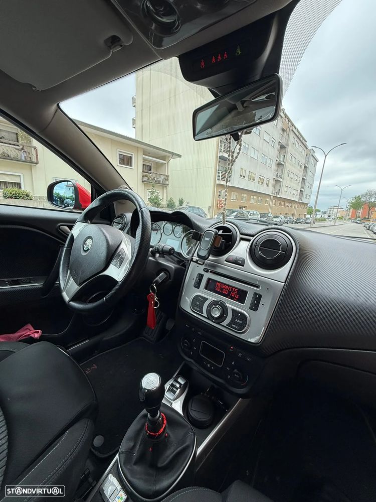 Alfa Romeo MiTo 1.4 T Distinctive - 16