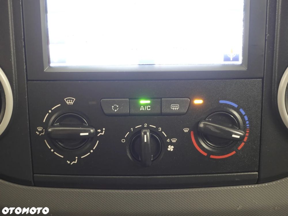 Peugeot Partner - 27