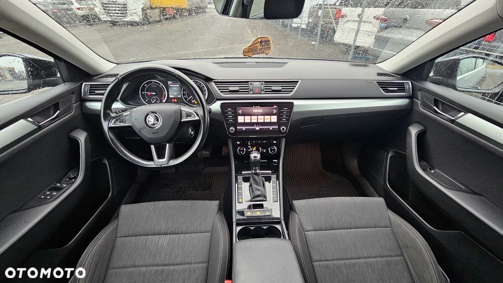 Skoda Superb 2.0 TDI Ambition DSG7 - 11