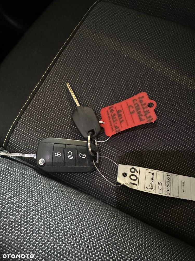 Citroën C3 Pure Tech 110 S&S EAT6 SAINT JAMES - 23
