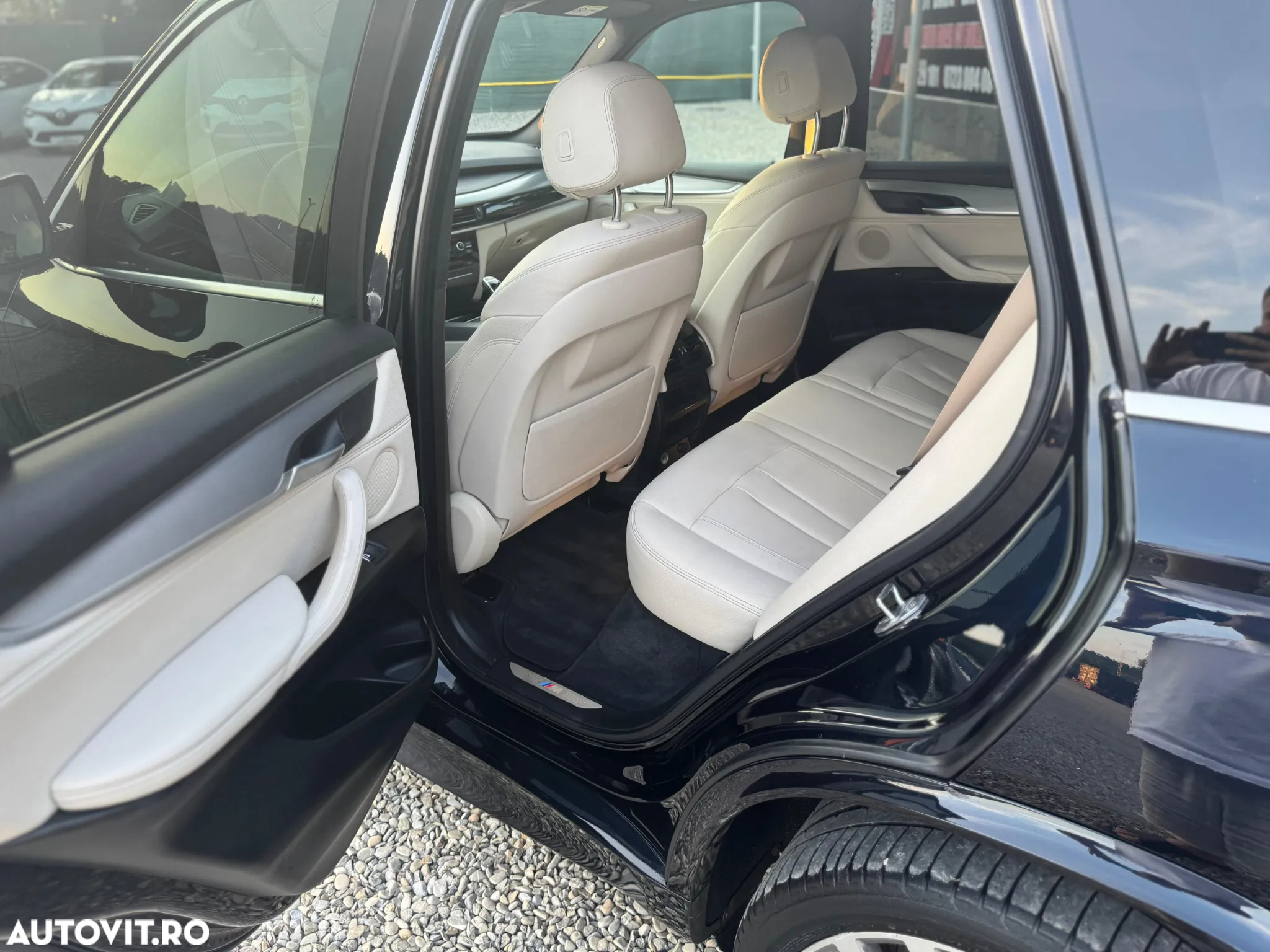 BMW X5 xDrive40d - 16
